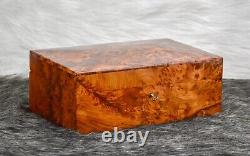 11x8 Luxurious Thuya Wooden Jewelry Box Lockable Thuja Keepsake Memory Box