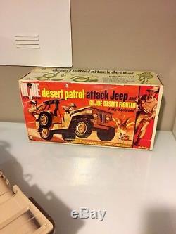 1967 VINTAGE HASBRO GI JOE DESERT PATROL ATTACK JEEP withBOX 2-FIGURES RAT PATROL