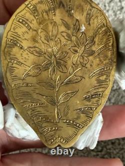 19th c. Samson Porcelain France Gilt Bolognese Hound Snuff Box