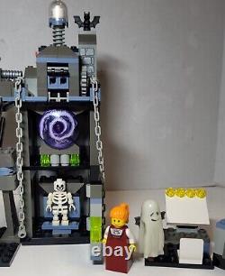 2002 Lego Studios 1382 Scary Laboratory VINTAGE RETIRED
