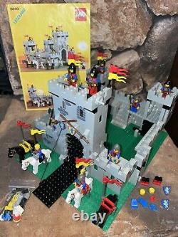 99% Lego King's Castle 6080 Vintage (1984)with manual no box