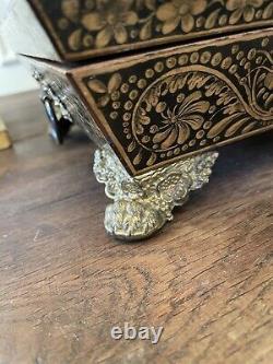 Antique Circa 1810 Fitted English Regency Penwork Games Box