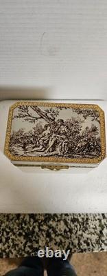 Antique French 0paline Beautifully Etched Storage Box Heavy Prestine Condition