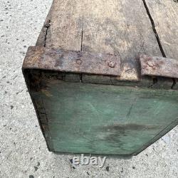 Antique Vintage Dairy Wooden Milk Delivery Box Green