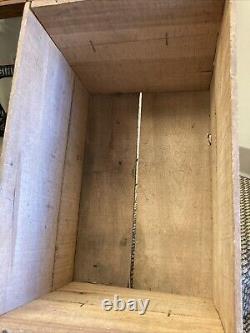 Antique Wooden Crate P & L Pieser Livingston Flour Chicago Illinois Wood Box