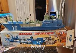 Anzio Invader WWII Ship Vintage IDEAL Playset Soldiers Original Box INCOMPLETE