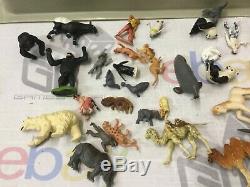 BRITAINS TOYS, Plastic Zoo Animals MODEL ZOO SET, BOXED CAT NUMBER 4712 VINTAGE