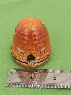 Bee Hive Limoges Trinket Box Pre-Owned Vintage Print Main France Porcelain