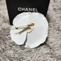 CHANEL Camellia Flower Brooch Corsage White Plastic Vintage Made in France WithBOX