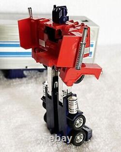 G1 1984 Optimus Prime Boxed. 100% Complete. T4 Stamp. Vintage G1 Transformers