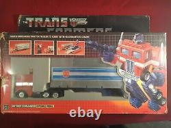 G1 Optimus Prime with box Vintage G1 Transformers