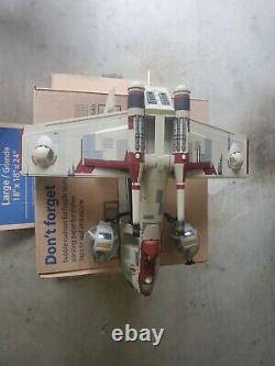Hasbro Star Wars Republic Gunship Vintage 2009 Vehicle Toy White/Red