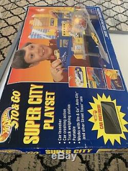 Hot Wheels Sto & Go Super City Playset 1995 Vintage with Box