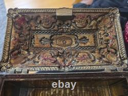 Italian Mid-century Mod. Dep. Ornate Brass Jewelry Box W. Cherubs. Ec