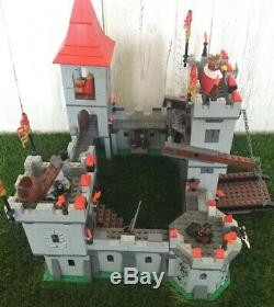 LEGO Kingdoms Set 7946 King's Castle With Extra LEGO