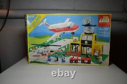 LEGO System #6392 AIRPORT Complete withBox, Instructions, Extras