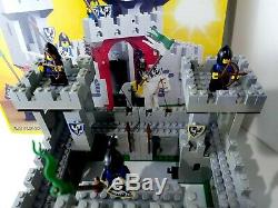 LEGO Vintage Set 6073 Knights Castle System LegoLand Nearly complete