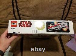 (LIGHT WEAR) New Lego Star Wars 8039 Venator-Class Republic Attack Cruiser