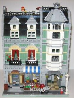 Lego 10185 Green Grocer Modular Building from 2008 for Sale. Great Condition