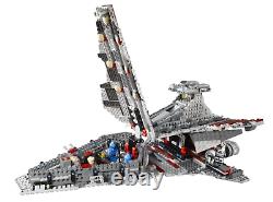 Lego Star Wars 8039 Venator-class Republic Attack Cruiser Star Destroyer Misb