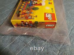 Lego Vintage Castle System Knights Challenge 6060 NEW