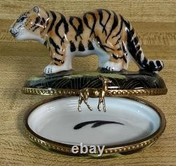Limoges France, Beautiful Bengal Tiger Peint Main Trinket Box Vintage NOS