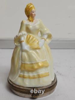 Limoges Marquise de Pompadour Porcelain Box Vintage