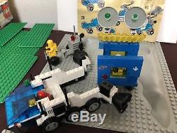 Lot Vintage Lego Space Castle Exxon 6980 6075 6375 722 544 Box 33 MINI FIGURES