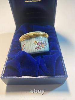 MINT! HALCYON DAYS enamel trinket box Who Opens This Must Have A Kiss