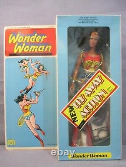 Mego 12 WONDER WOMAN FLY AWAY ACTION with Box UNUSED CONTENTS Vintage 1976