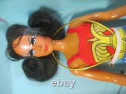 Mego 12 WONDER WOMAN FLY AWAY ACTION with Box UNUSED CONTENTS Vintage 1976