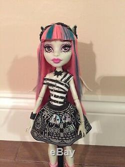 Monster High Rochelle Goyle Original First Wave Doll, In Box, Mint Condition