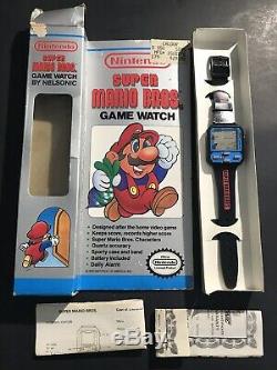 Nintendo SUPER MARIO BROS. GAME Wrist WATCH Nelsonic 1989 Vintage. New In Box