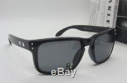 OAKLEY polished black/grey POLARIZED HOLBROOK OO9102-02 sunglasses! NEW IN BOX