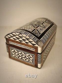 Oriental Jewelry Box in Mother of Pearl Mosaic Wood Syrian Vintage Box