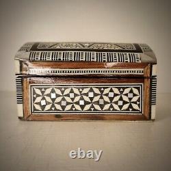 Oriental Jewelry Box in Mother of Pearl Mosaic Wood Syrian Vintage Box