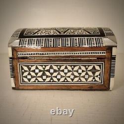 Oriental Jewelry Box in Mother of Pearl Mosaic Wood Syrian Vintage Box