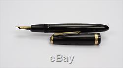 PARKER Duofold Black & Gold Vintage Fountain Pen England Boxed 1960's GREAT USER
