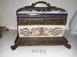 PV09417 Vintage Wong Lee (WL 1895) CHERUBS Crackled Ceramic & Brass Lidded Box