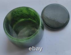 RARE BEAUTIFUL Vintage Box from USSR, NATURAL jade stone, 6t