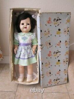STUNNING VINTAGE EARLY 1950s 20 PEDIGREE HARD PLASTIC WALKER DOLL WITH BOX
