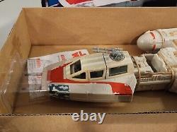 Star Wars The Vintage CollectionY-Wing Fighter 2011 New in Opened Box