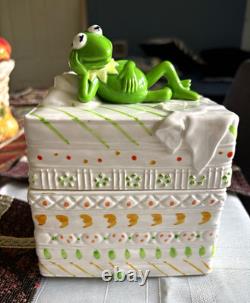 The Muppets vintage 1978 Sigma The Tastesetter ceramic trinket box. 5in tall