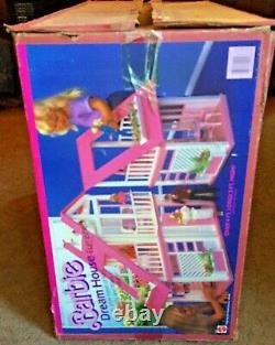 VINTAGE 1985 AUTHENTIC Barbie Dream House Pink A Frame With Original Box