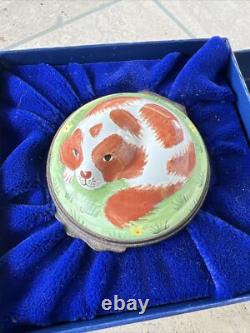VINTAGE ENGLISH PORCELAIN ENAMEL HALCYON DAYS BOX Brown White Spaniel Dog