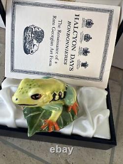 VINTAGE ENGLISH PORCELAIN ENAMEL HALCYON DAYS BOX Frog
