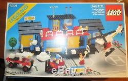 VINTAGE LEGO Town Cargo Center (6391) 100% complete withbox EXC