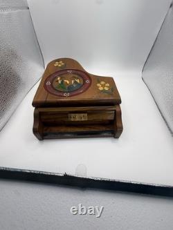 VINTAGE REUGE Swiss Musical Movement Wood Hand Painted Floral Trinket Box Brown