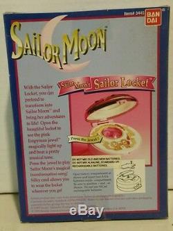 VINTAGE Sailor Moon Sailor Locket Bandai 1995 electronic toy RARE IN BOX