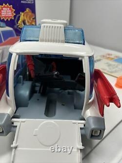 VINTAGE The Real Ghostbusters ECTO 1 Vehicle NEW OPEN BOX COMPLETE Kenner 1984
